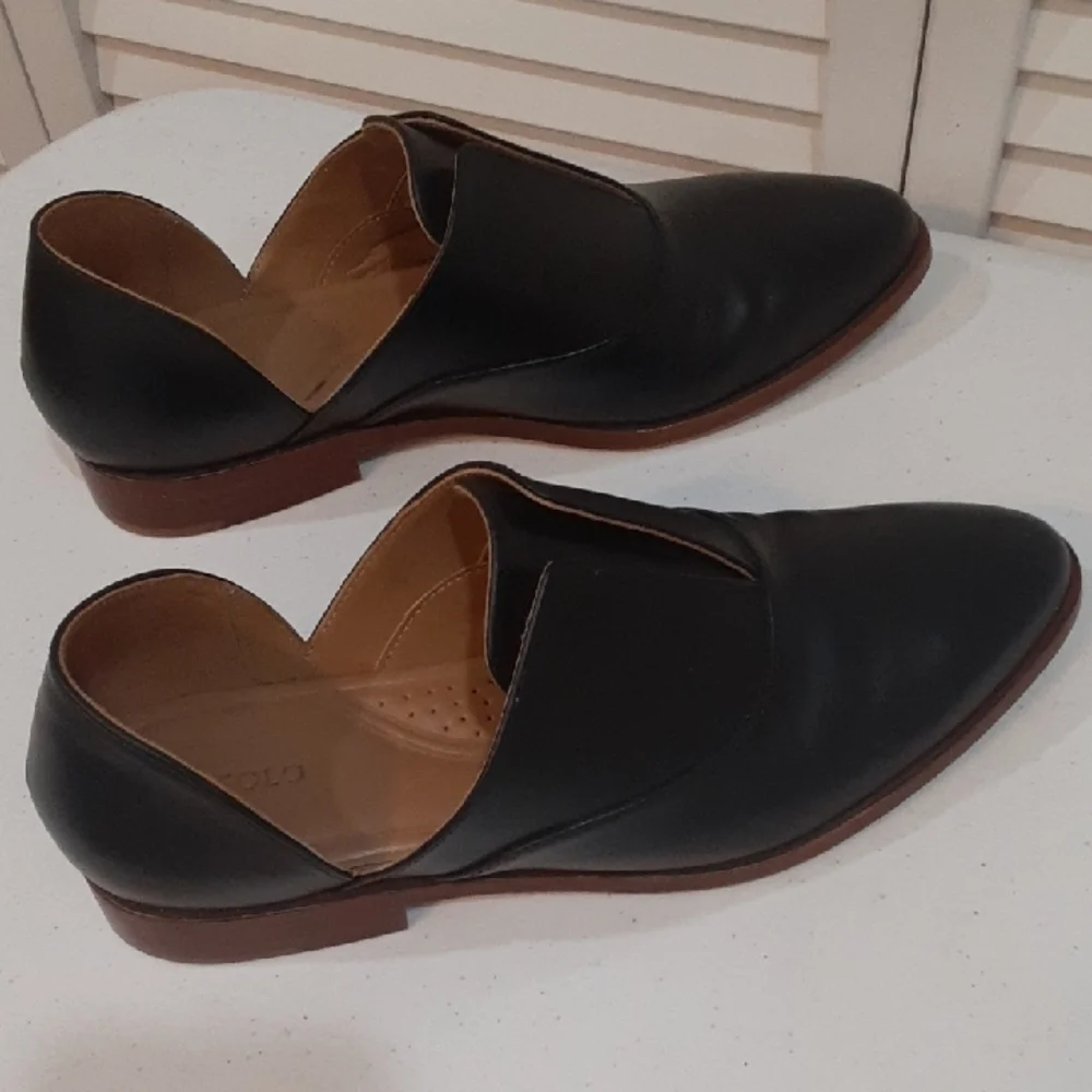 Women's Black Leather Slip-On Shoes - Picture 4 of 6